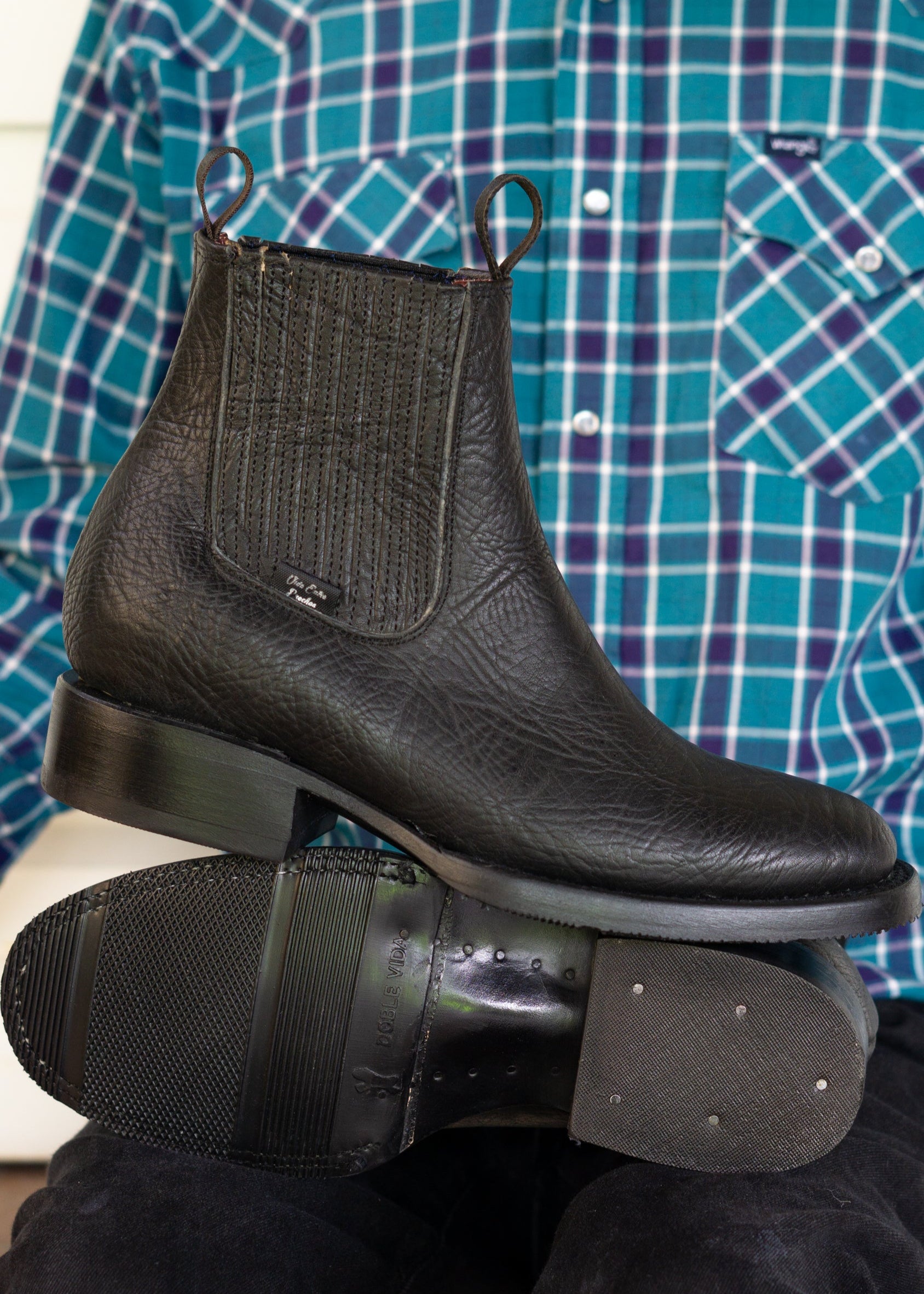 ANGUS DOBLE VIDA - NEGRO