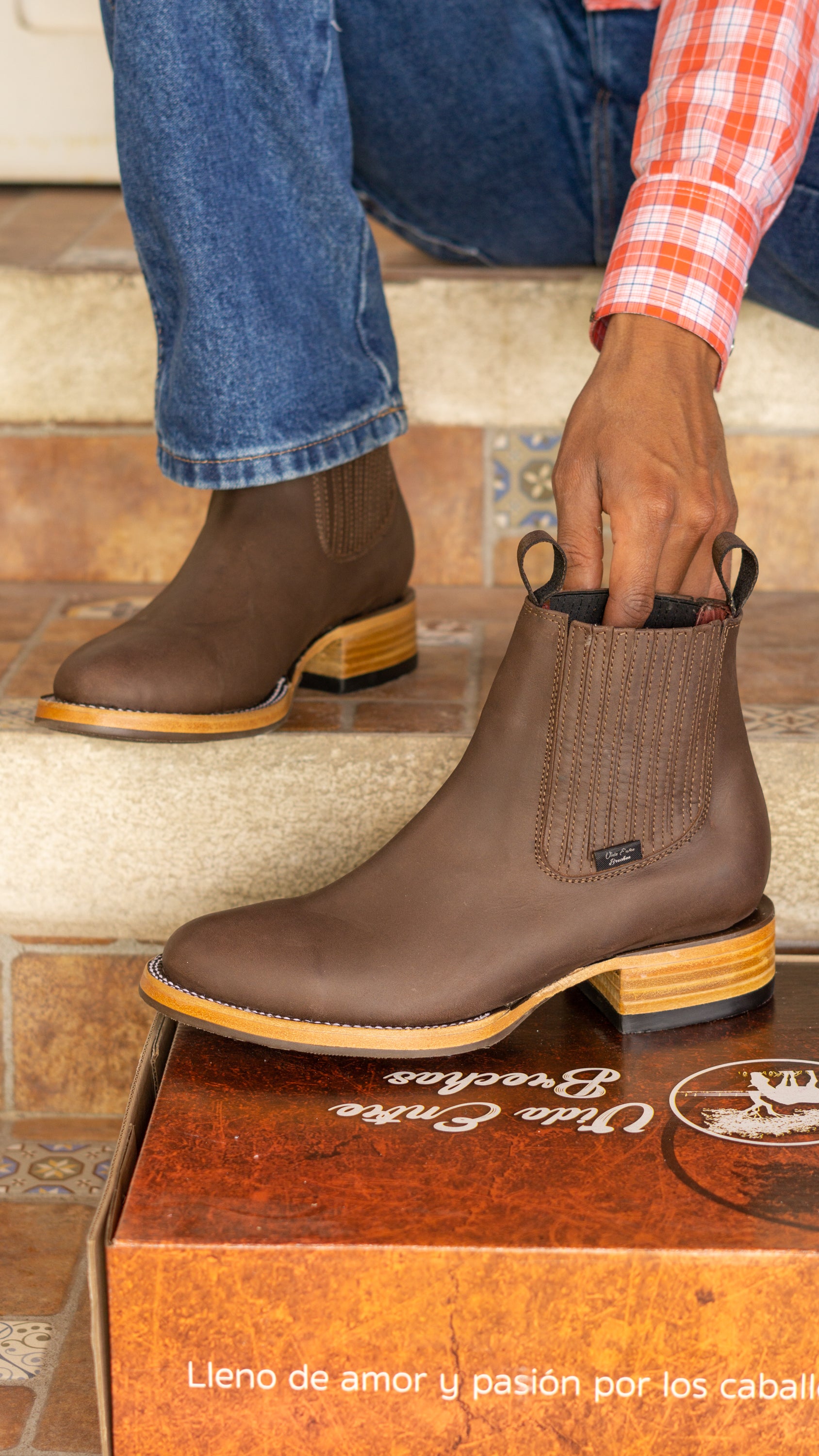 CUARTO DE MILLA - DOBLE VIDA - CHOCOLATE