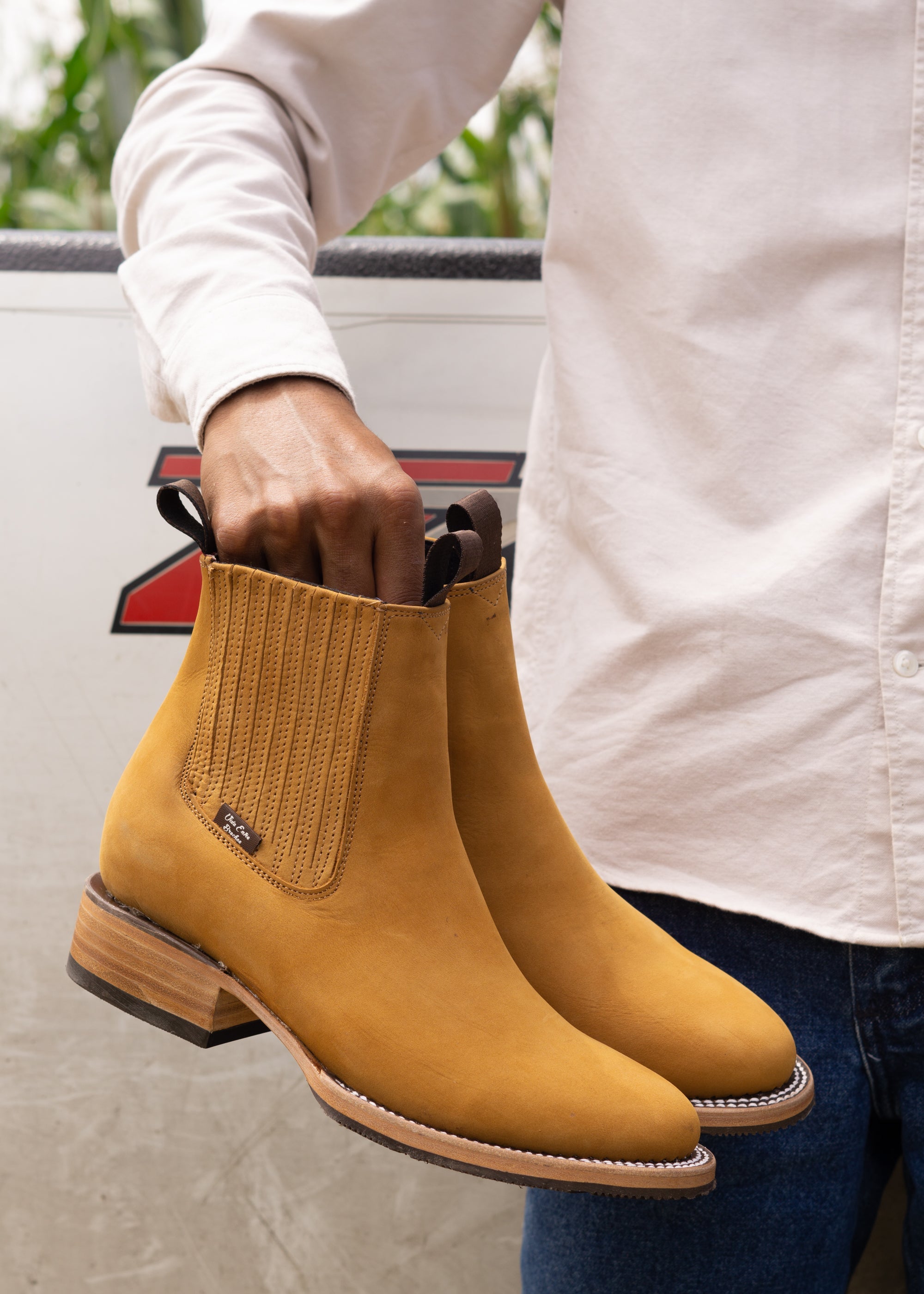 CUARTO DE MILLA - DOBLE VIDA - BAYO