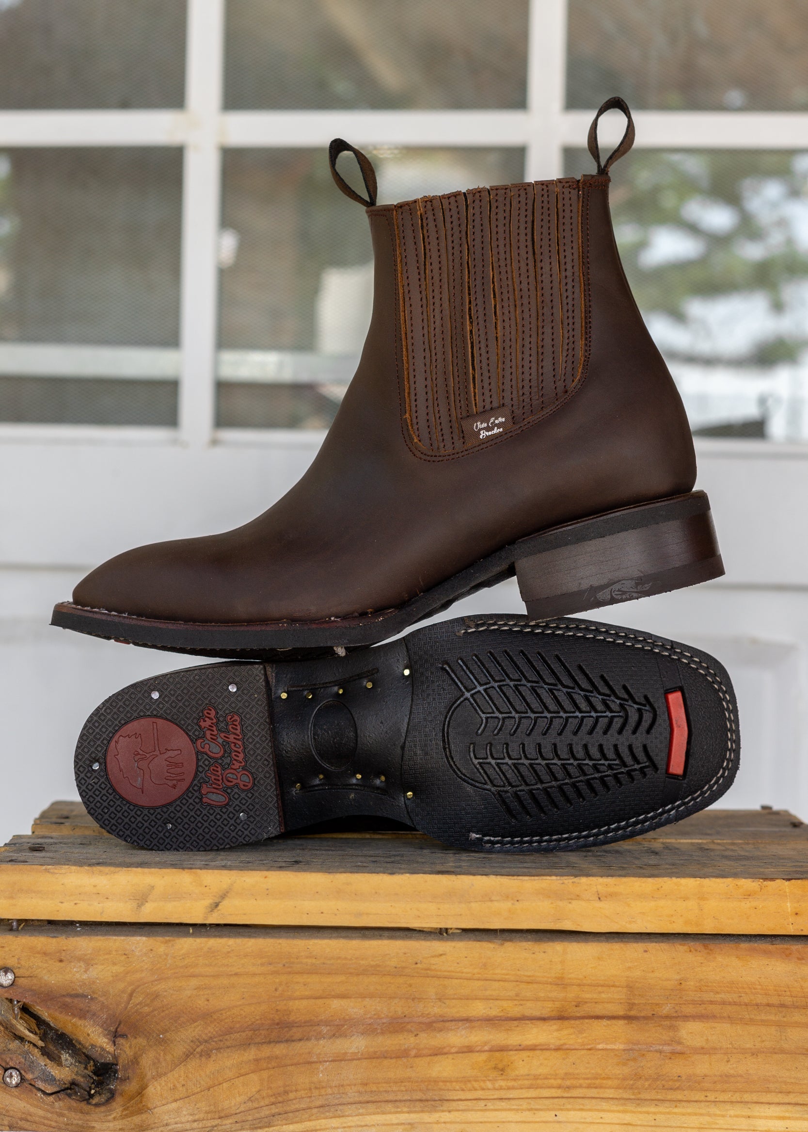 Combo Botines y Cinto Criollo Tabaco